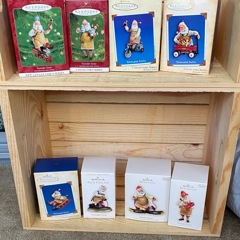 8 Toymaker Santa Ornament Collection